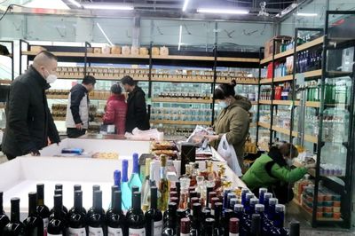 強信心 起好步 開新局|巴克圖中哈邊民互市絲路文化商品城恢復營業 商品貿易迎春來